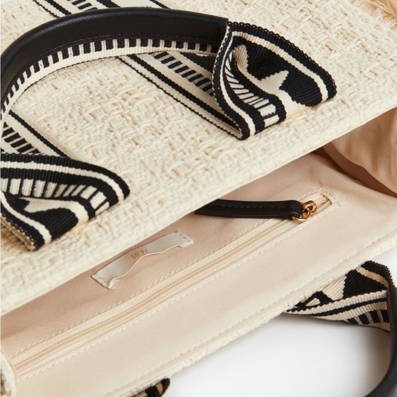 H&M Jacquard Weave Shopper (Small Tote) NWT - Picture 3 of 3